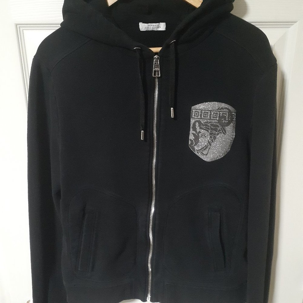 VERSACE